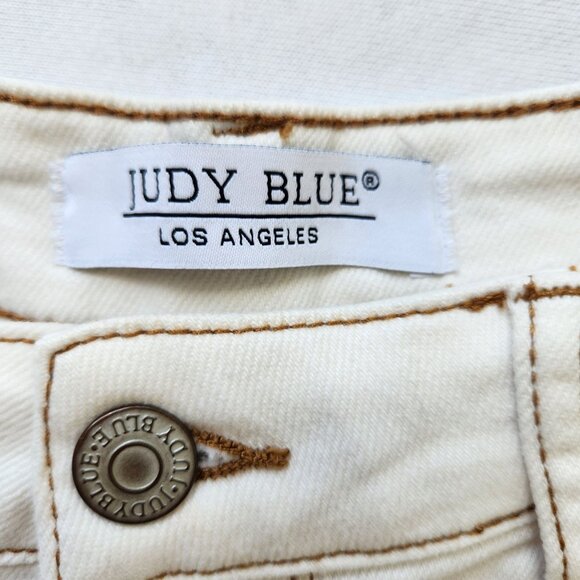 Judy Blue Rainbow Road Ecru Shorts Embroidered Frayed Hem Soft Stretchy Cute - Picture 8 of 13